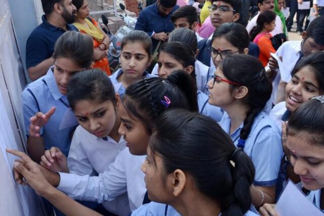 चुनावी शोरगुल के बीच कल घोषित होंगे परीक्षा परिणाम