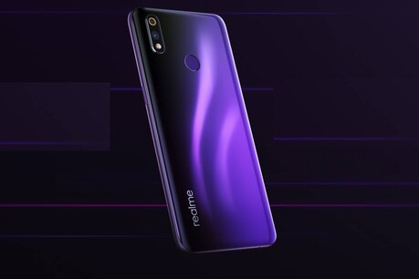 Realme 3 Pro की पहली सेल शुरू, जियो दे रहा है 5,300 रुपये का फायदा Realme 3 Pro की पहली सेल शुरू, जियो दे रहा है 5,300 रुपये का फायदा