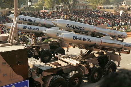 चक्रवाती तूफान ‘फानी’ने रोका ब्रह्मोस सुपरसोनिक क्रूज मिसाइल का रास्ता