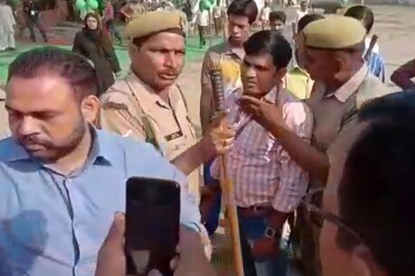 पीठासीन अधिकारी मोहम्मद ज़ुबैर को बीजेपी कार्यकर्ताओं ने पीटा