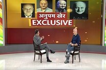 हिन्दू क्रांतिकारी हो सकता है लेकिन आतंकी नहीं : अनुपम खेर