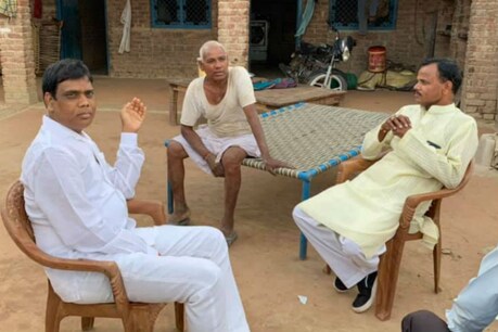 कांग्रेस उम्मीदवार अशोक कुमार दोहरे