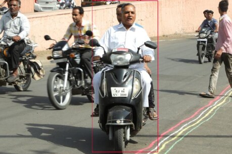 स्कूटर पर सवार होकर तीसरी बार भीलवाड़ा से संसद पहुंचेंगे सुभाष बहेड़िया! स्कूटर पर सवार होकर तीसरी बार भीलवाड़ा से संसद पहुंचेंगे सुभाष बहेड़िया!