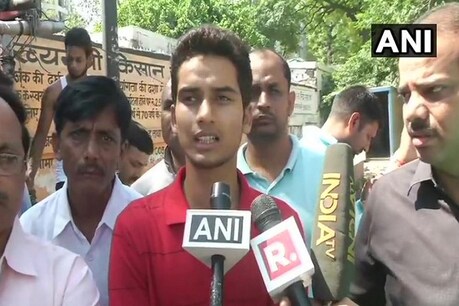 अमेठी हत्याकांड: बेटे ने कहा- विजय यात्रा के चलते मेरे पिता से नाराज़ थे कांग्रेस समर्थक