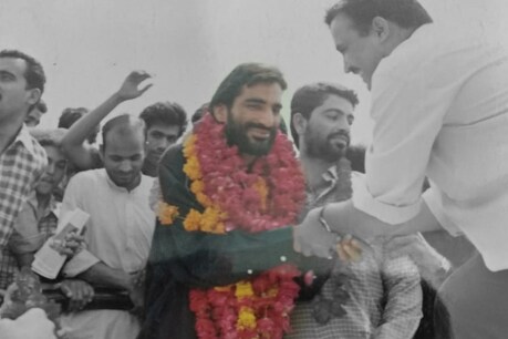 हनुमान बेनीवाल ने यूनिवर्सिटी में जीत के बाद सरकार से मनवाई थी ये बात हनुमान बेनीवाल ने यूनिवर्सिटी में जीत के बाद सरकार से मनवाई थी ये बात