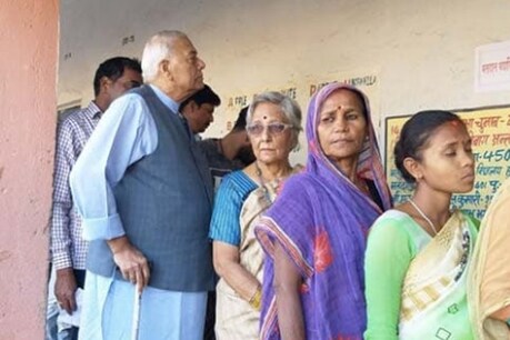 पूर्व बीजेपी नेता यशवंत सिन्हा ने किया वोट