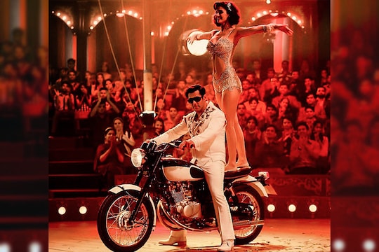 फिल्म 'भारत' में सलमान खान और दिशा पाटनी 