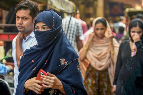 minority, students, scholarship, Narendra Modi, Modi Government gift to five crore minority, Muslim youth, Eid, Pradhan mantri Scholarship, mukhtar abbas naqvi, Padho-Badho campaign, muslim girl students, Modi Government schemes for muslims, अल्पसंख्यक, छात्र, छात्रवृति, नरेंद्र मोदी, मोदी सरकार का पांच करोड़ अल्पसंख्यकों को उपहार, मुस्लिम युवा, ईद, प्रधान मंत्री छात्रवृत्ति, मुख्तार अब्बास नकवी, पढ़ो-बढ़ो अभियान, मुस्लिम छात्र, मोदी सरकार की मुस्लिमों के लिए योजनाएं