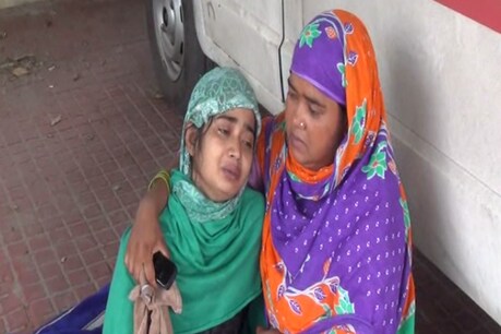 झारखंड मॉब लिंचिंग: दो महीने पहले हुई थी मृतक की शादी, पत्नी बोली- मुझे इंसाफ चाहिए झारखंड मॉब लिंचिंग: दो महीने पहले हुई थी मृतक की शादी, पत्नी बोली- मुझे इंसाफ चाहिए