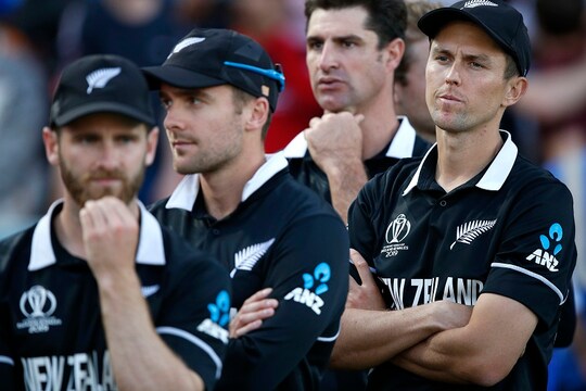 न्यूजीलैंड के लिए ये हार दिल तोड़ने वाली जरूर रही, लेकिन उनका गुरूर नहीं तोड़ा जा सकता. (फोटो-AP)