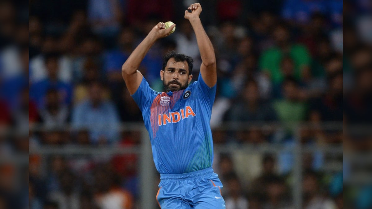 Qizning qinining yaqindan olingan videosi