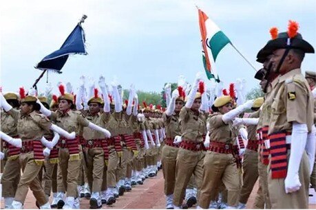 गहलोत सरकार ने पुलिस महकमे के लिए खोला सौगातों का पिटारा, ये बड़ी घोषणाएं की गहलोत सरकार ने पुलिस महकमे के लिए खोला सौगातों का पिटारा, ये बड़ी घोषणाएं की