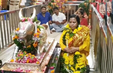 महाकाल मंदिर में उना भारती