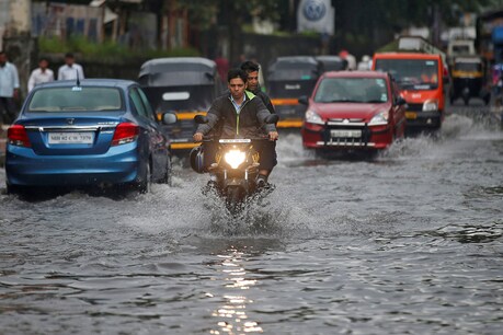 हर साल बारिश के पानी में डूब जाती है मुंबई