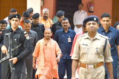 CM योगी का मथुरा कार्यक्रम रद्द, जेटली को श्रद्धांजलि देने दिल्ली रवाना CM योगी का मथुरा कार्यक्रम रद्द, जेटली को श्रद्धांजलि देने दिल्ली रवाना