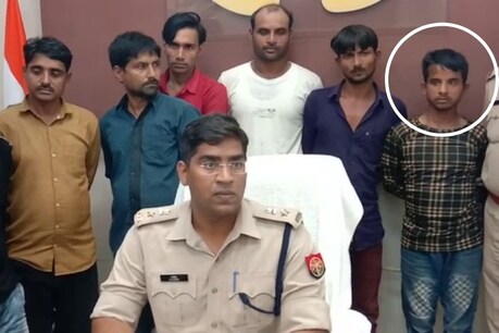 बिजनौर में एसपी संजीव त्यागी ने सात लूटेरों को किया था मीडिया के सामने पेश