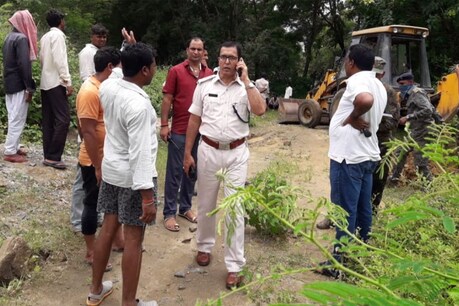हजारीबाग पुलिस ने चार महीने बाद अगवा युवती की लाश बरामद की है.
