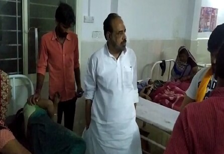 सागर में गणेश पंडाल में हादसा