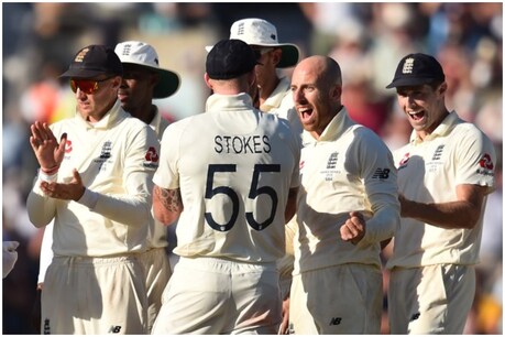 England vs Australia 5th Test Day 4 , Ashes 2019: इंग्लैंड की 135 रनों से जीत, सीरीज 2-2 से बराबरी पर खत्म England vs Australia 5th Test Day 4 , Ashes 2019: इंग्लैंड की 135 रनों से जीत, सीरीज 2-2 से बराबरी पर खत्म