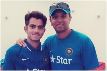 IPL देख रोता था ये गेंदबाज, द्रविड़ ने कहा था- तुम इंडिया के लिए खेलोगे, अब सच हुआ सपना IPL देख रोता था ये गेंदबाज, द्रविड़ ने कहा था- तुम इंडिया के लिए खेलोगे, अब सच हुआ सपना