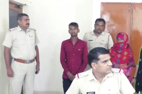 अवैध संबंधों के चलते पत्नी ने प्रेमी संग मिलकर की थी पति की हत्या, तीन गिरफ्तार अवैध संबंधों के चलते पत्नी ने प्रेमी संग मिलकर की थी पति की हत्या, तीन गिरफ्तार