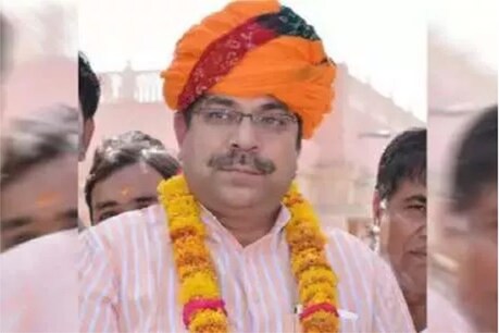 राजस्थान बीजेपी अध्यक्ष बोले- तिरंगे को मान दिलाने में RSS का बड़ा योगदान राजस्थान बीजेपी अध्यक्ष बोले- तिरंगे को मान दिलाने में RSS का बड़ा योगदान