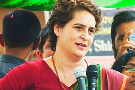 चिन्मयानंद मामले में बोलीं प्रियंका गांधी, UP पुलिस सुस्त क्योंकि आरोपी का संबंध BJP से? चिन्मयानंद मामले में बोलीं प्रियंका गांधी, UP पुलिस सुस्त क्योंकि आरोपी का संबंध BJP से?