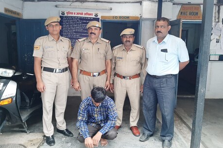 नाबालिगा को भगाने के उदघोषित अपराधी को मंडी जिले की पीओ सेल टीम ने मोहाली से पकड़ा नाबालिगा को भगाने के उदघोषित अपराधी को मंडी जिले की पीओ सेल टीम ने मोहाली से पकड़ा