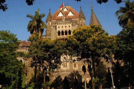महाराष्ट्र विधानसभा चुनाव टालने के लिए हाईकोर्ट में जनहित याचिका दायर, ये है वजह... महाराष्ट्र विधानसभा चुनाव टालने के लिए हाईकोर्ट में जनहित याचिका दायर, ये है वजह...