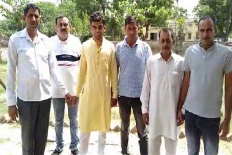 अमित शाह का फर्जी लेटर हेड बनवाकर चाचा को दिलवाना चाहता था BJP टिकट, हुआ गिरफ्तार अमित शाह का फर्जी लेटर हेड बनवाकर चाचा को दिलवाना चाहता था BJP टिकट, हुआ गिरफ्तार