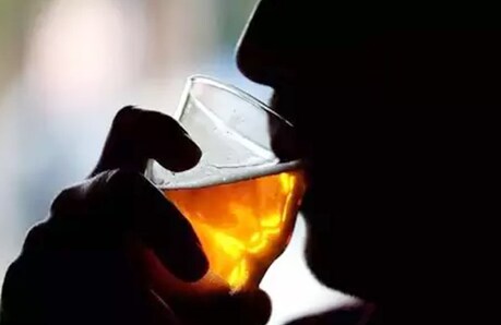 बालोद के इन गांवों में पूर्ण शराबबंदी के लिए महिलाएं कर रही ये काम बालोद के इन गांवों में पूर्ण शराबबंदी के लिए महिलाएं कर रही ये काम