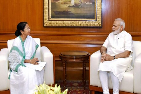 एक अधिकारी ने बताया, 'बैठक के लिए पीएम मोदी (Pm Narendra Modi) के कार्यालय से पिछले सप्ताह मुख्यमंत्री(Mamata Banerjee) कार्यालय ने समय मांगा था.'