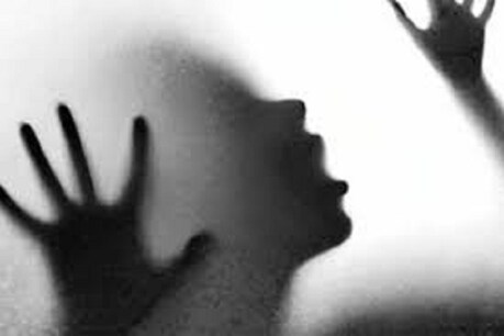 नाबालिग को बंधक बनाकर दुष्कर्म के जुर्म में दोषी को 10 साल की कैद नाबालिग को बंधक बनाकर दुष्कर्म के जुर्म में दोषी को 10 साल की कैद