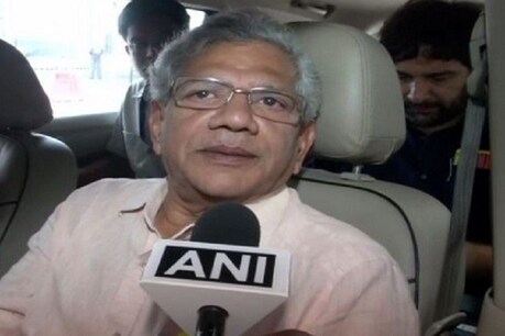सुप्रीम कोर्ट की अनुमति से येचुरी ने गत 29 अगस्त को माकपा की जम्मू कश्मीर इकाई के नेता और बीमार चल रहे पूर्व विधायक यूसुफ तारीगामी से मुलाकात करने के लिये वहां का दौरा किया था.