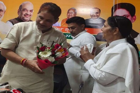 हरियाणा कांग्रेस की महिला इकाई प्रमुख ने दिया इस्तीफा, BJP में शामिल हुईं हरियाणा कांग्रेस की महिला इकाई प्रमुख ने दिया इस्तीफा, BJP में शामिल हुईं