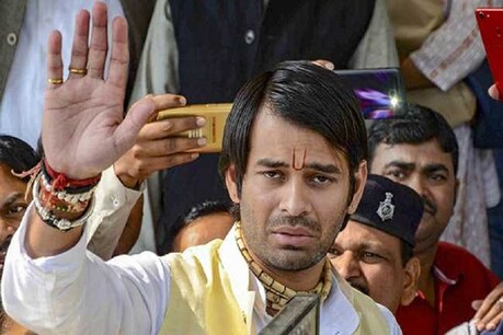तेजप्रताप यादव ने ट्वीट के माध्यम से सरकार पर बाढ़ को लेकर निशाना साधा है. (फाइल फोटो)