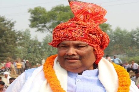 अपने राजनीतिक जीवन में भालचंद्र यादव ने कई पार्टियों से चुनाव लड़े.