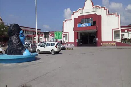 साफ-सफाई में हरिद्वार स्टेशन नॉर्दन रेलवे में दूसरे नंबर पर