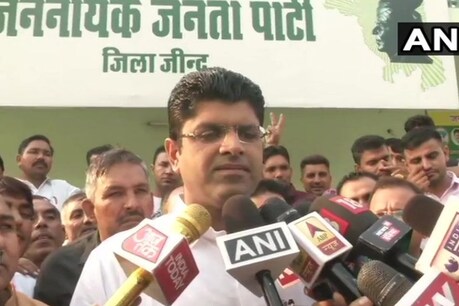Haryana Election Results 2019: दुष्यंत चौटाला ने कांग्रेस से मांगा CM का पद? JJP चीफ बोले- पिछले 4 घंटे से... Haryana Election Results 2019: दुष्यंत चौटाला ने कांग्रेस से मांगा CM का पद? JJP चीफ बोले- पिछले 4 घंटे से...