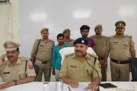 एटा पुलिस के हत्थे चढ़े नाबालिग छात्रा पर गोली चलाने वाले मनचले एटा पुलिस के हत्थे चढ़े नाबालिग छात्रा पर गोली चलाने वाले मनचले