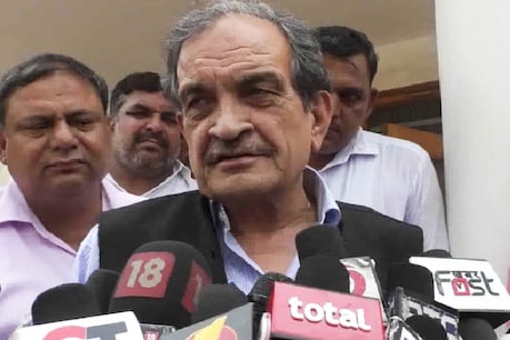 हरियाणा में 4 दशक की प्रभावशाली राजनीति करने वाले बीरेंद्र सिंह मौजूदा दौर में भी सबसे कद्दावर नेताओं में से एक माने जाते हैं