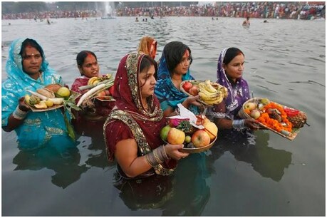 Famous Chhath Puja Gana/Geet | सोशल मीडिया पर वायरल हो रहे हैं ये छठ गीत Famous Chhath Puja Gana/Geet | सोशल मीडिया पर वायरल हो रहे हैं ये छठ गीत
