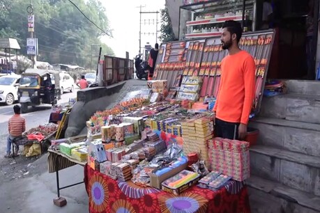 ऊना में पटाखा विक्रेता प्रशासन के आदेशों की उड़ा रहे हैं धज्जियां