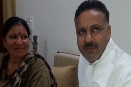 कांग्रेस MLAs ने की अपील- दुष्यंत ने कार्यकर्ताओं का दिल तोड़ा, अब JJP छोड़ 'हाथ' थामे कांग्रेस MLAs ने की अपील- दुष्यंत ने कार्यकर्ताओं का दिल तोड़ा, अब JJP छोड़ 'हाथ' थामे