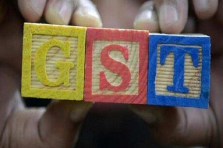 GST रेट और टैक्स स्लैब में हो सकता है बड़ा बदलाव, आपके बजट पर भी पड़ेगा असर GST रेट और टैक्स स्लैब में हो सकता है बड़ा बदलाव, आपके बजट पर भी पड़ेगा असर