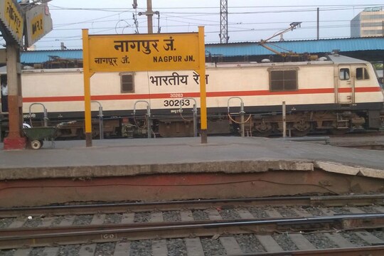 नागपुर रेलवे स्टेशन पर 2 साल में चूहों पर इतनी बड़ी रकम खर्च होने का खुलासा आरटीआई से हुआ है. (प्रतीकात्‍मक तस्‍वीर)