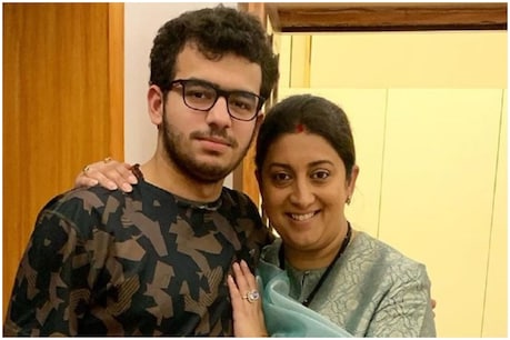 स्मृति ईरानी ने बेटे के 18वें जन्मदिन पर किया भावुक मैसेज, तो बेटे जोहर ने दी ये सलाह स्मृति ईरानी ने बेटे के 18वें जन्मदिन पर किया भावुक मैसेज, तो बेटे जोहर ने दी ये सलाह