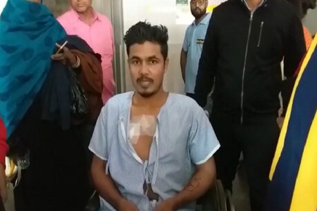 AMU में दिनदहाड़े एक छात्र रिजवान को मारी गई गोली, मचा हड़कंप AMU में दिनदहाड़े एक छात्र रिजवान को मारी गई गोली, मचा हड़कंप