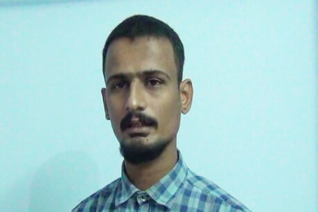 युवक ने पुलिसकर्मियों पर हिरासत में पिटाई का आरोप लगाया है.