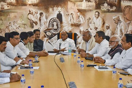 महाराष्ट्र में सरकार गठन पर अब भी मंथन जारी, NCP ने शिवसेना के सामने रखीं ये शर्तें- सूत्र महाराष्ट्र में सरकार गठन पर अब भी मंथन जारी, NCP ने शिवसेना के सामने रखीं ये शर्तें- सूत्र
